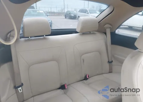 2009 Volkswagen New Beetle 2.5L from USA, damaged, VIN 3VWPW31C59M507135